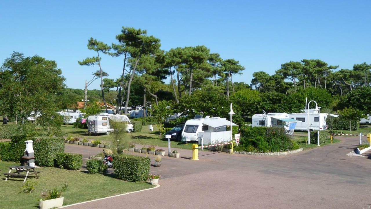Отель Camping Le Puits De L'Auture Сен-Пале-сюр-Мер Экстерьер фото